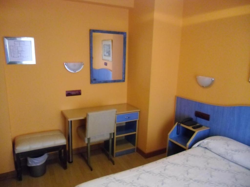 Hostal Don Suero Leon Bilik gambar