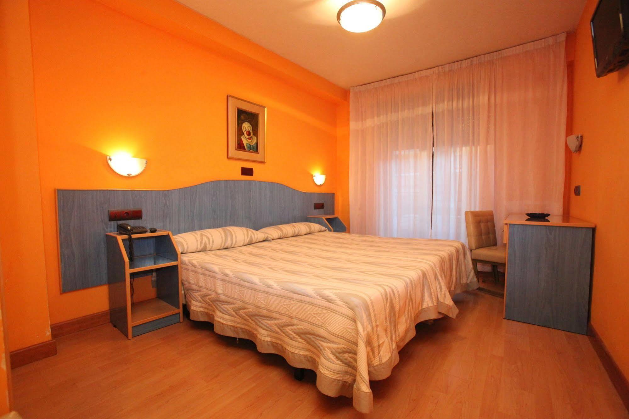 Hostal Don Suero Leon Luaran gambar